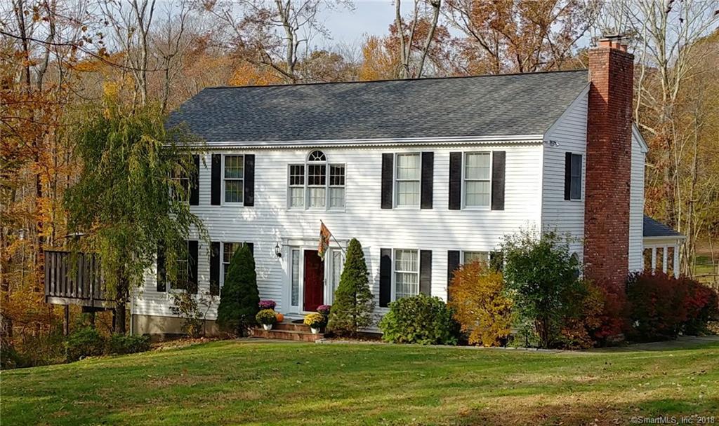 33 Columbia Drive - Photo 1