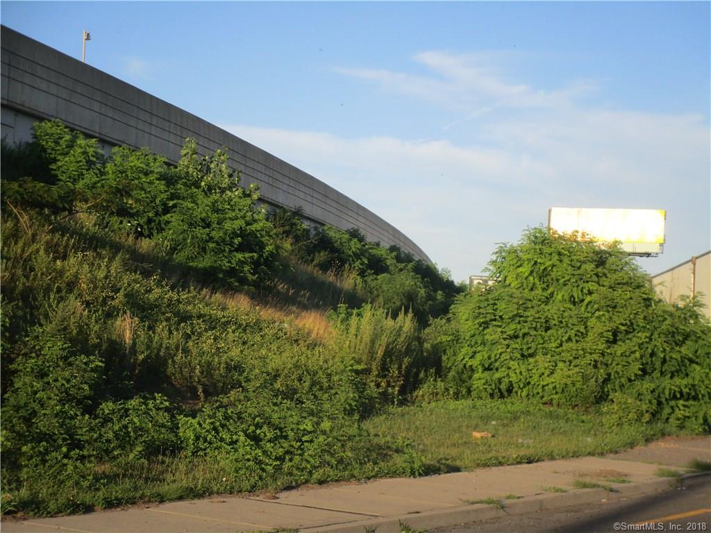 610 Bostwick Avenue - Photo 1