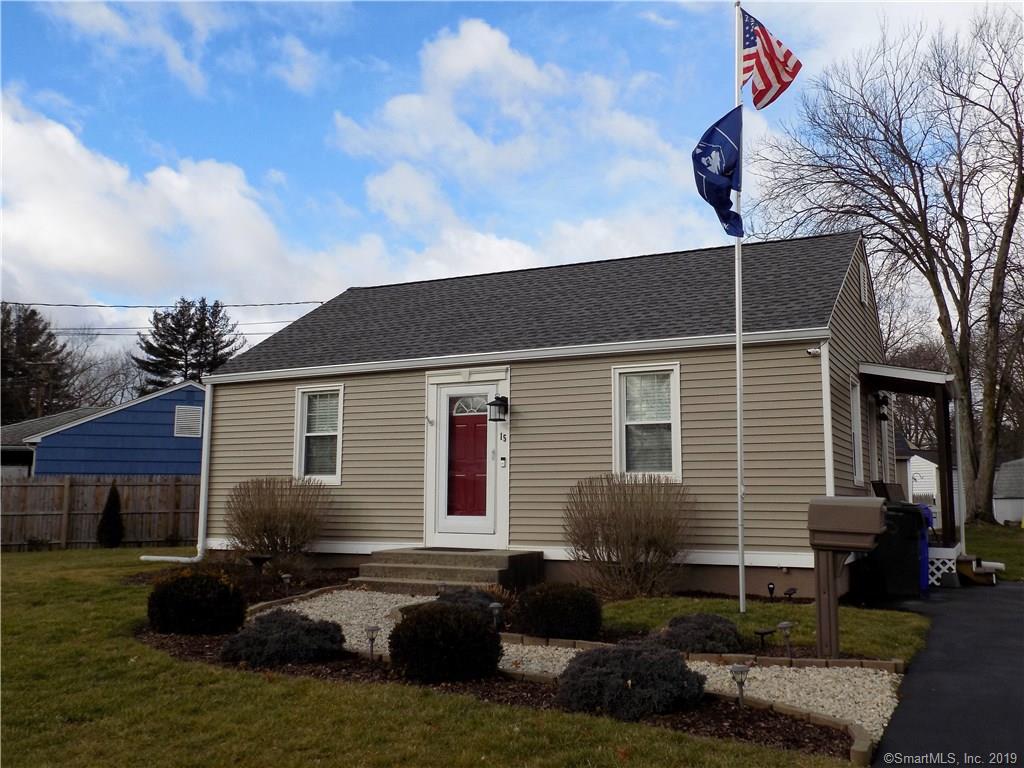 15 Scott Circle - Photo 1