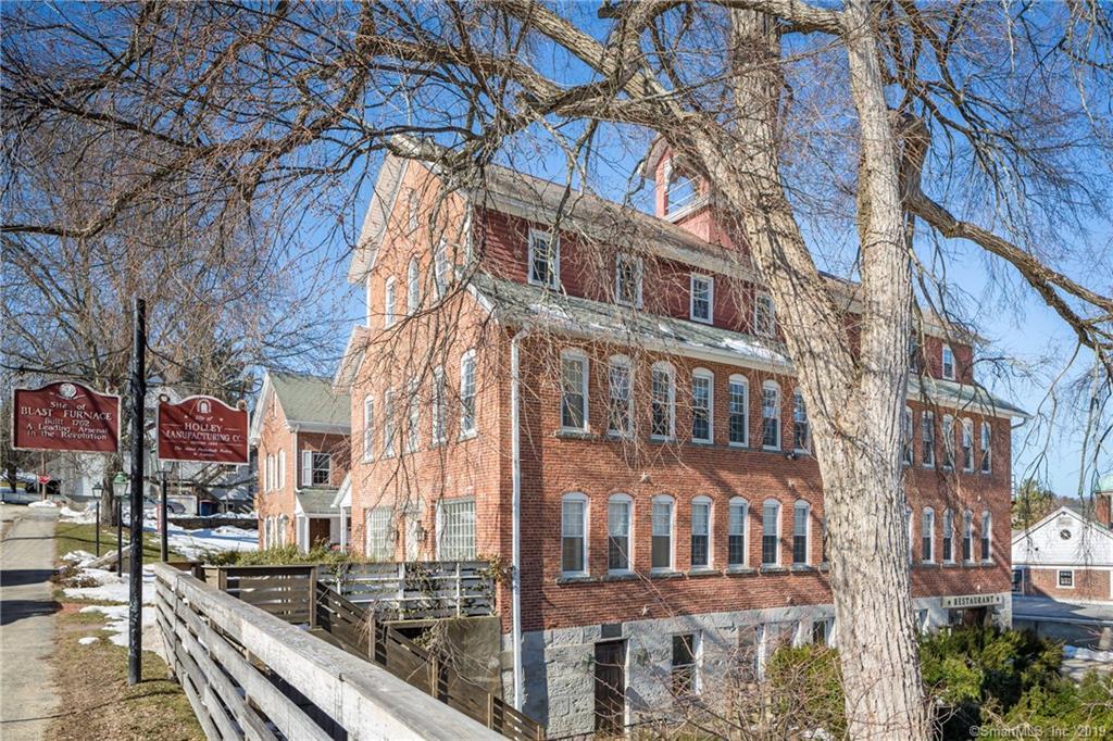 8 Holley Street - Photo 1