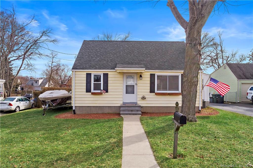33 Clover Street - Photo 1