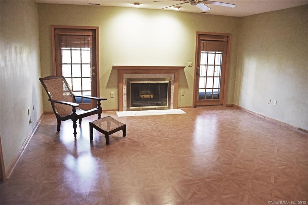 33 Langdon Court - Photo 1