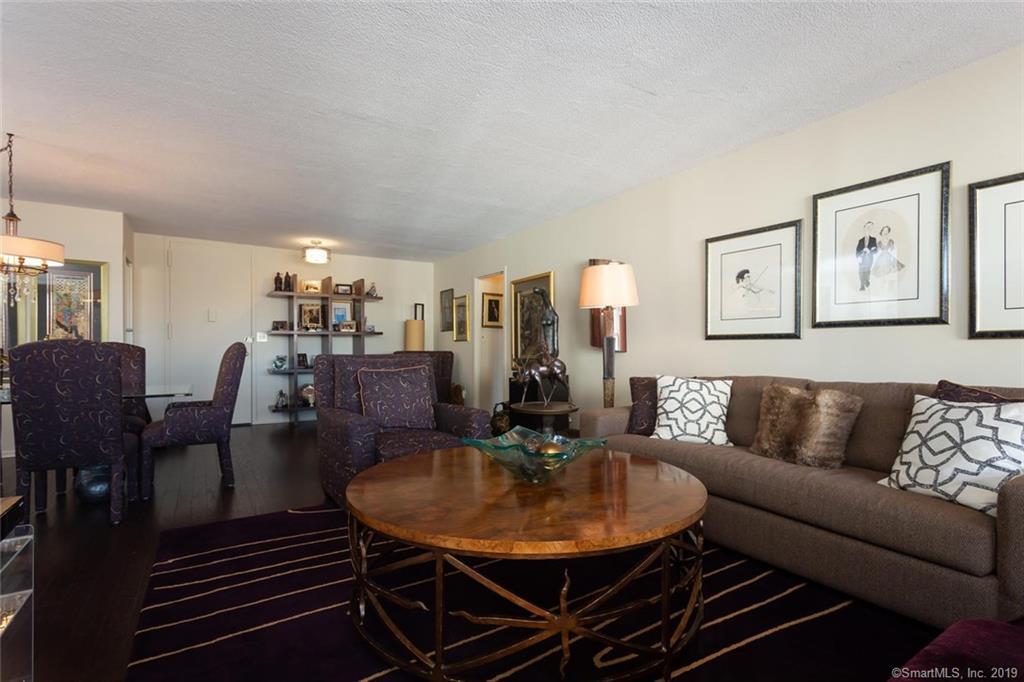 44 Strawberry Hill Avenue - Photo 1