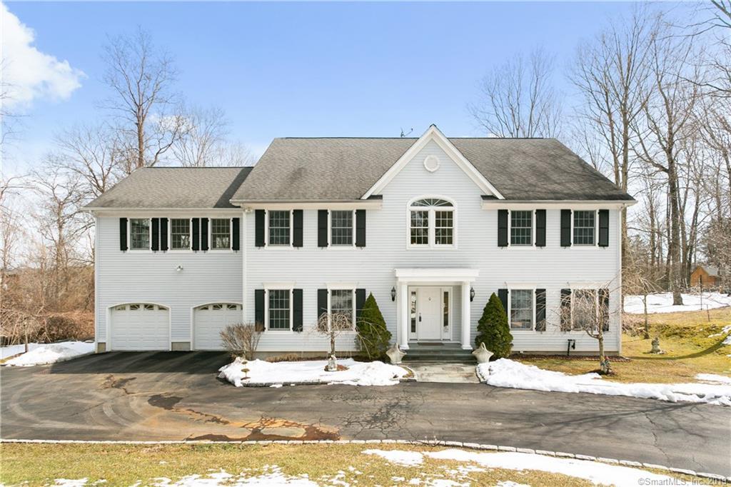 27 Bracchi Drive - Photo 1