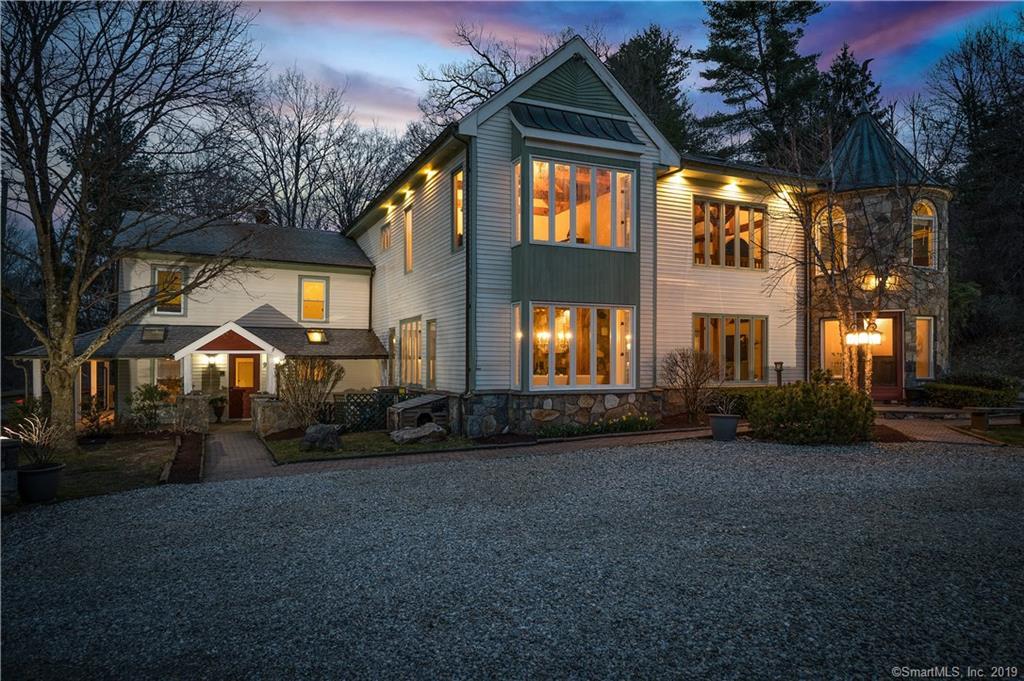 91 Plumtrees Road - Photo 1