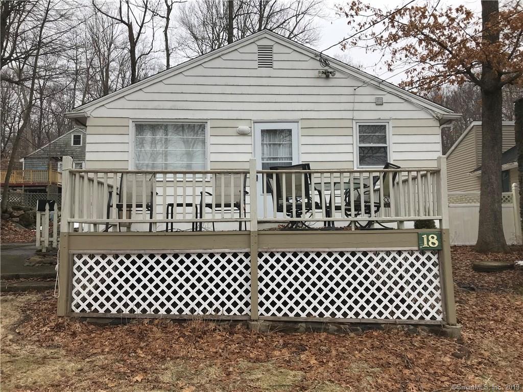 18 Lakeview Drive - Photo 1