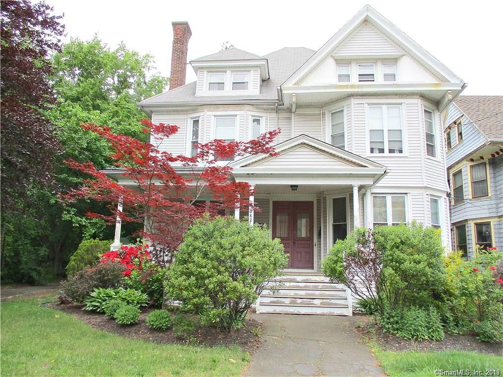 682 Whitney Avenue - Photo 1