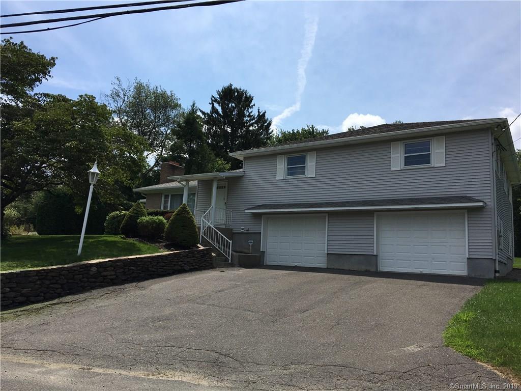 547 Lakeside Boulevard - Photo 1