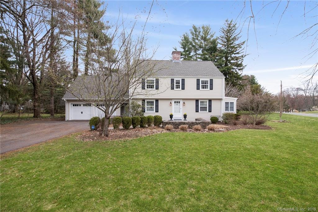 4 Kenwood Circle - Photo 1