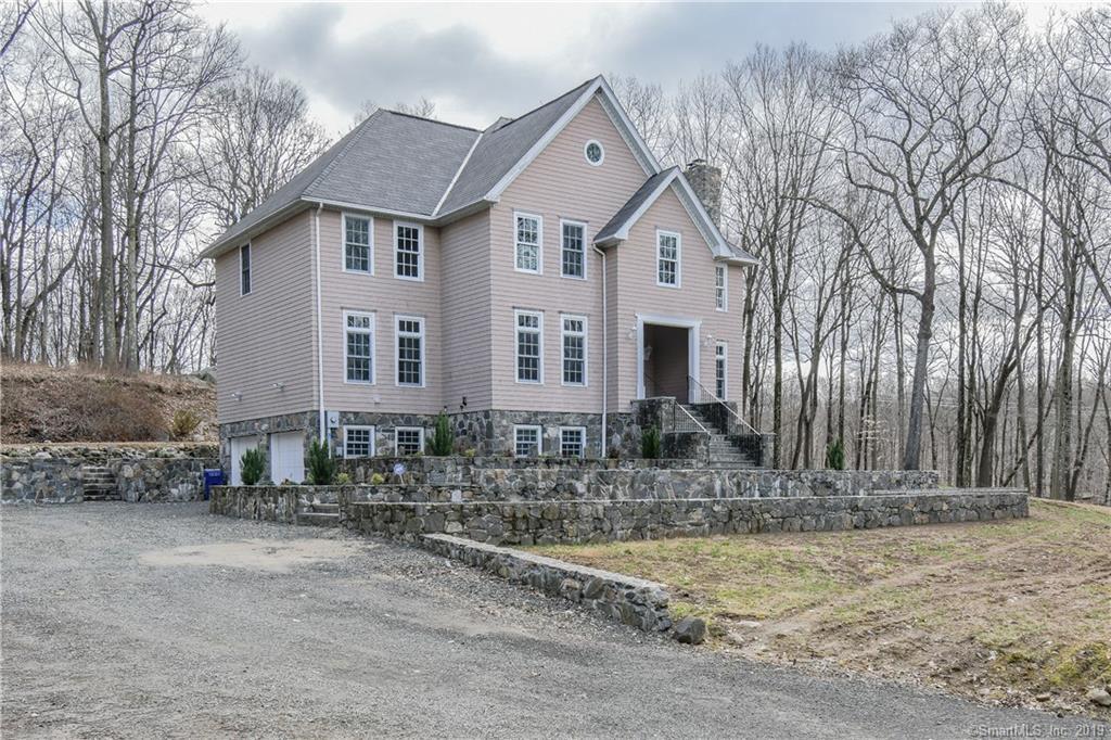 5 Gretchen Lane - Photo 1