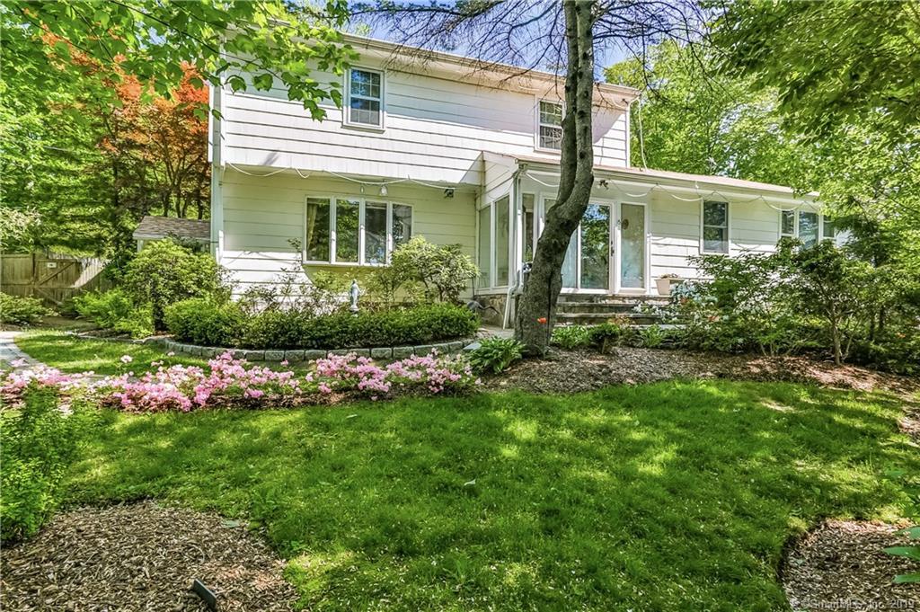 15 Greens Farms Road - Photo 1