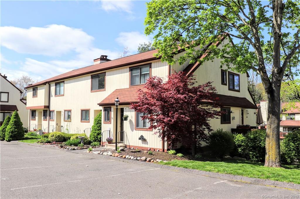 87 Dorchester Court - Photo 1