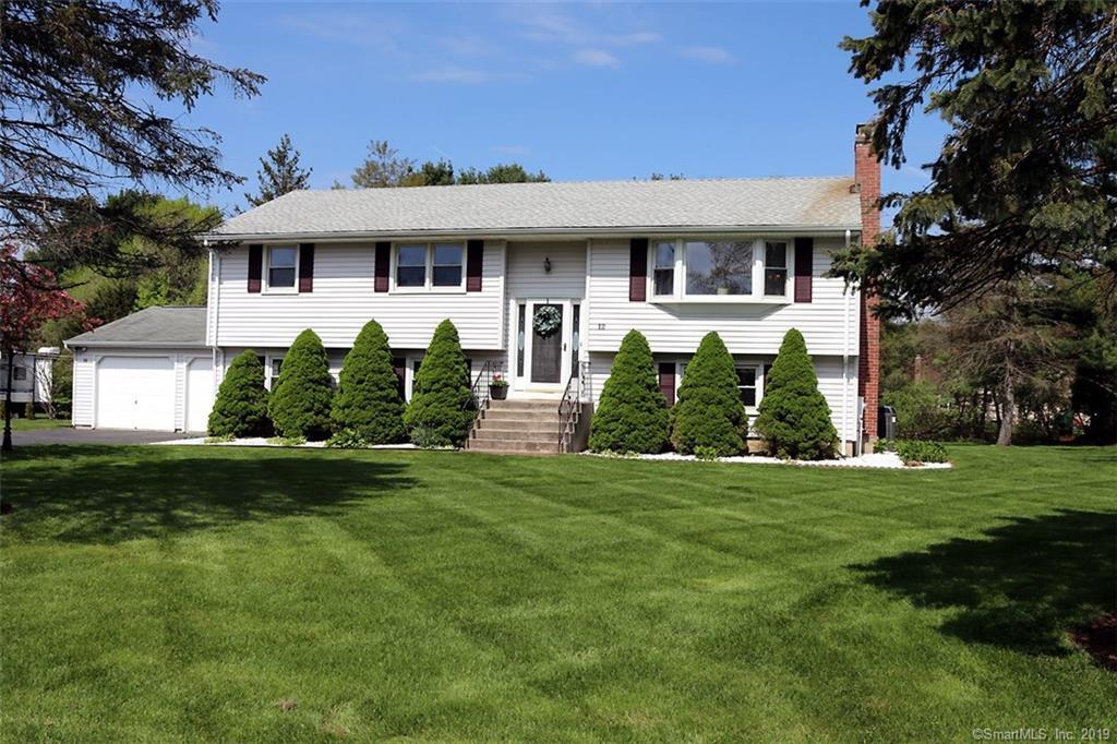 12 Field Drive - Photo 1