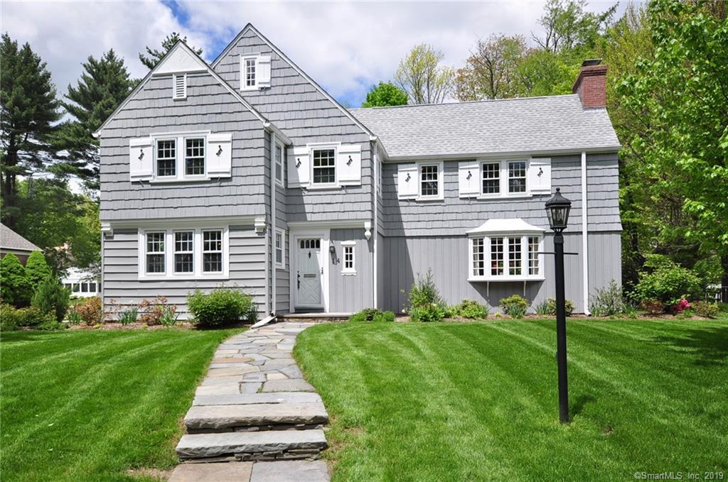 14 Brookside Boulevard - Photo 1
