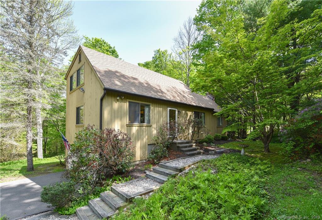 22 Robin Drive - Photo 1