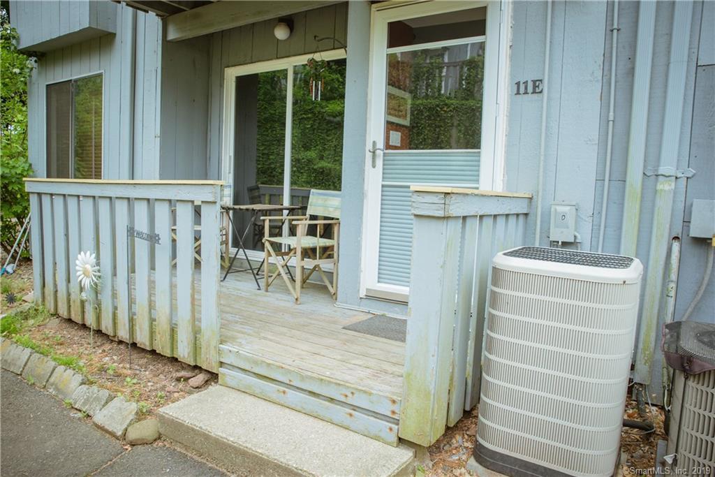 11 Cedar Court - Photo 1