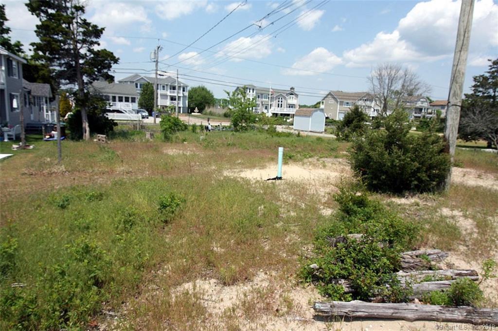 536 Seaside Avenue - Photo 1