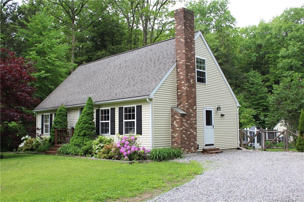 233 Hartland Road - Photo 1