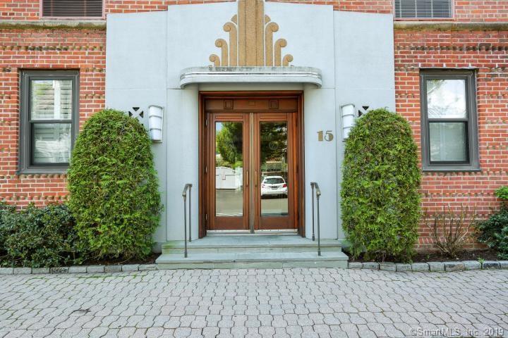 15 Lafayette Court - Photo 1