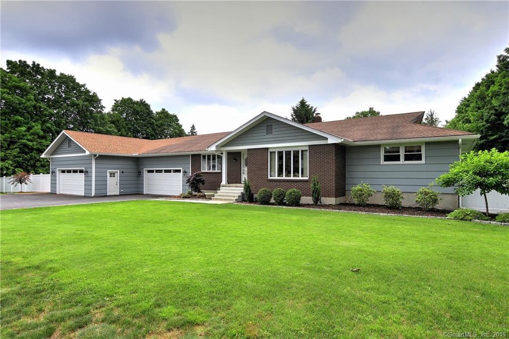 226 Mohegan Road - Photo 1