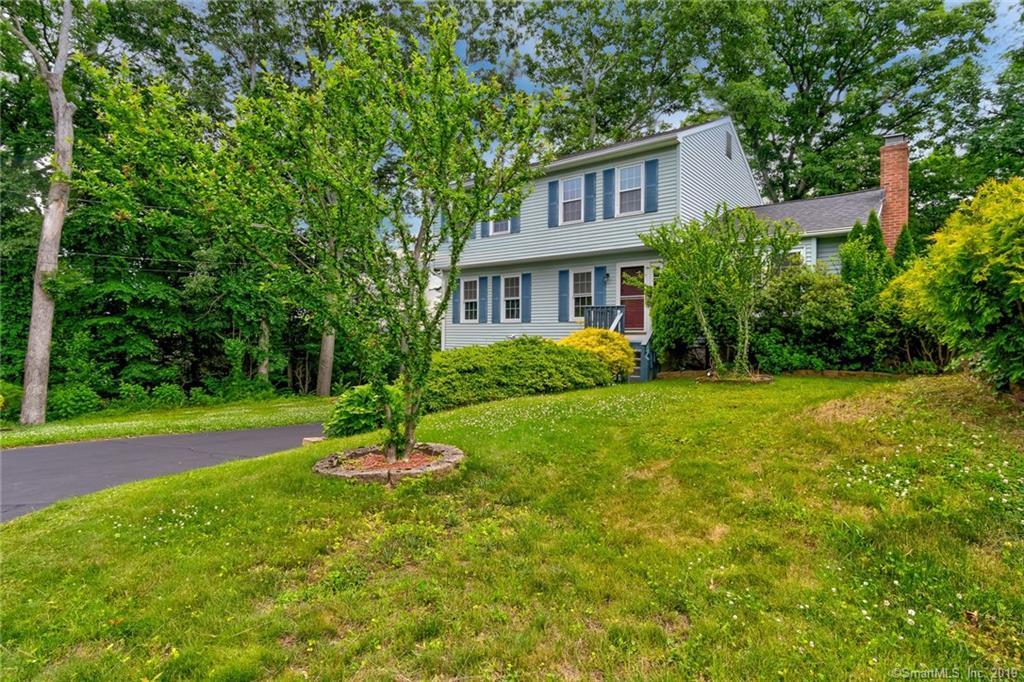10 Wintergreen Lane - Photo 1
