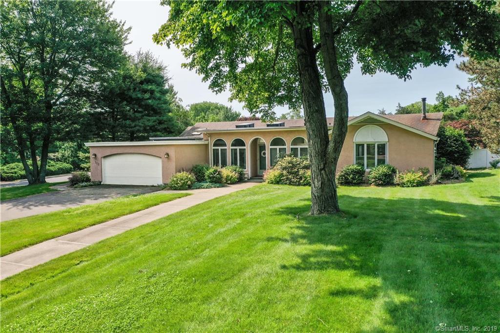 112 Bittersweet Hill - Photo 1