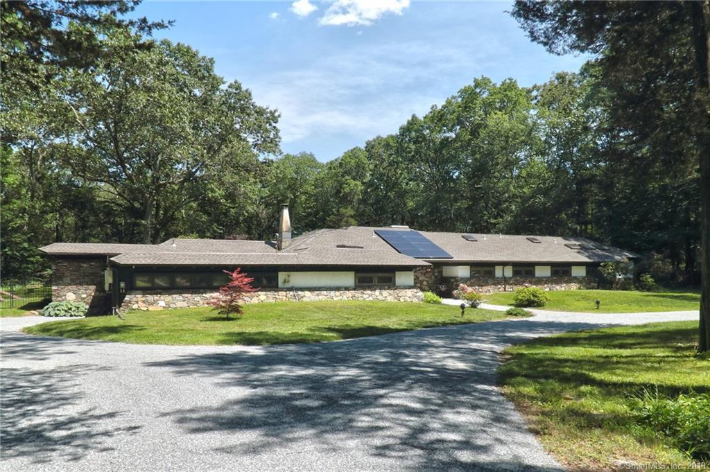21 Pine Ridge - Photo 1