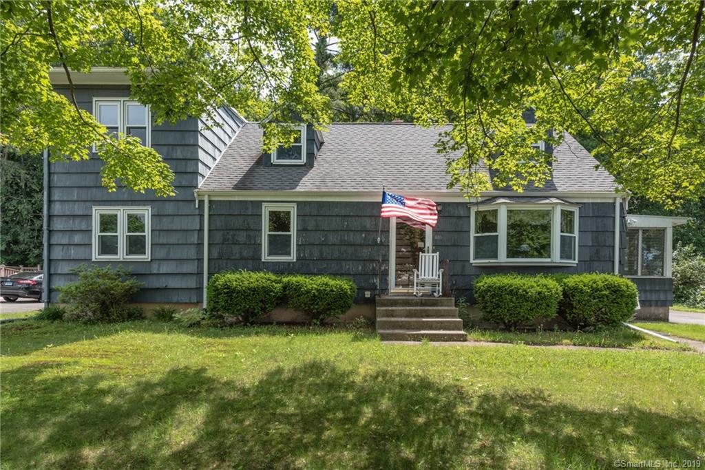 665 Circular Avenue - Photo 1