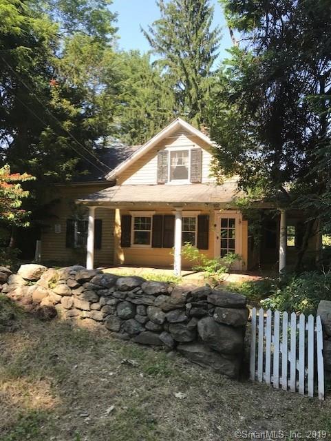102 Comstock Hill Avenue - Photo 1