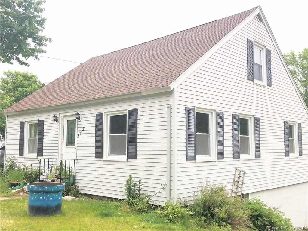 195 Maple Avenue - Photo 1