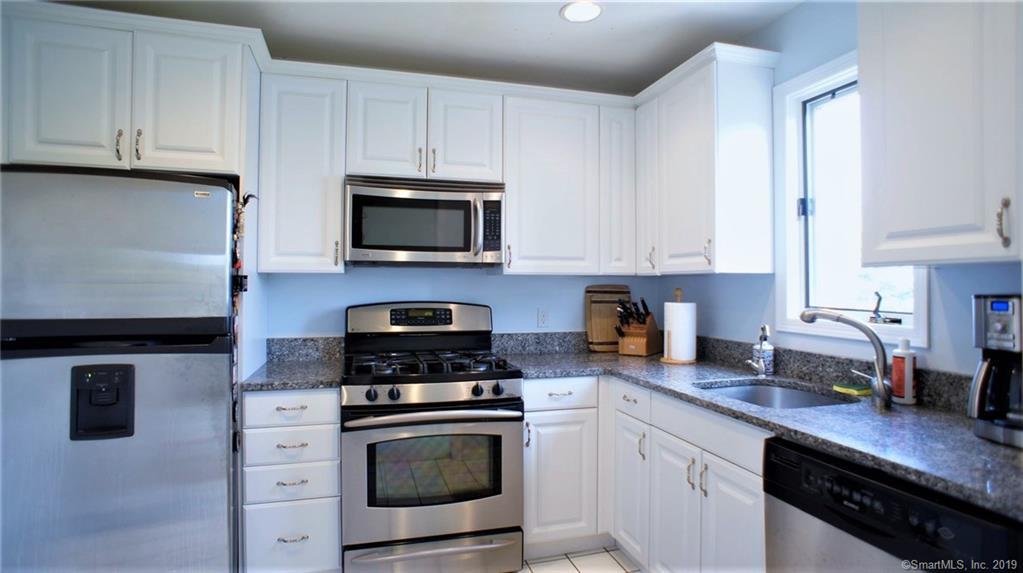 75 Glenrock - Photo 1