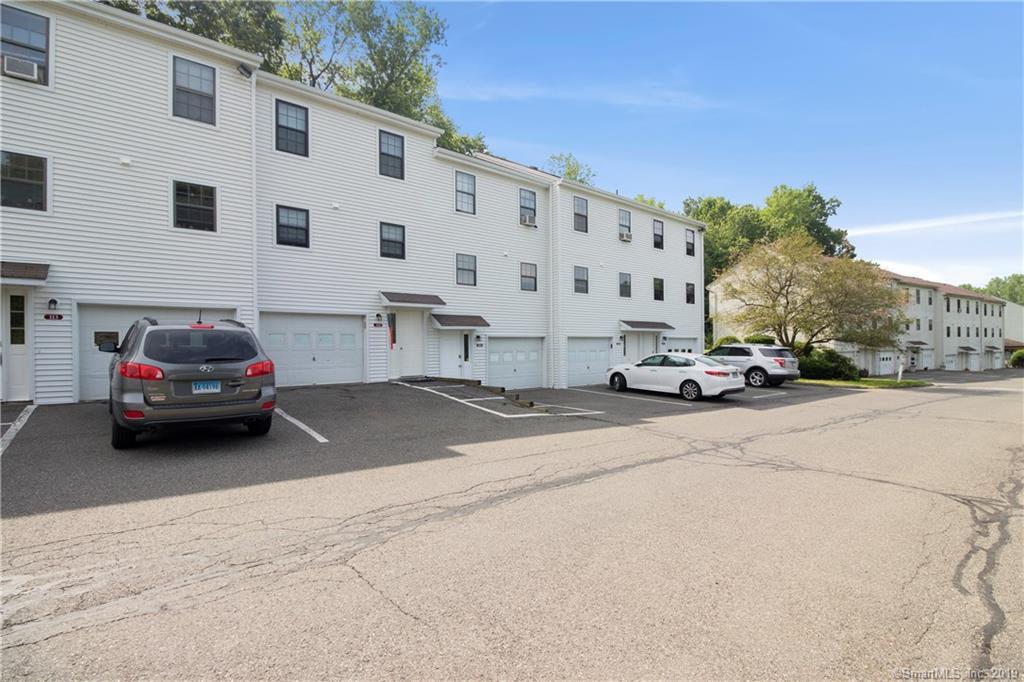 110 Aspetuck Village - Photo 1