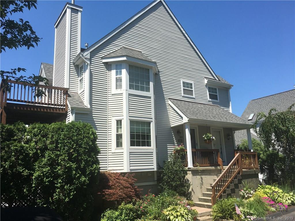 318 Foxboro Drive - Photo 1