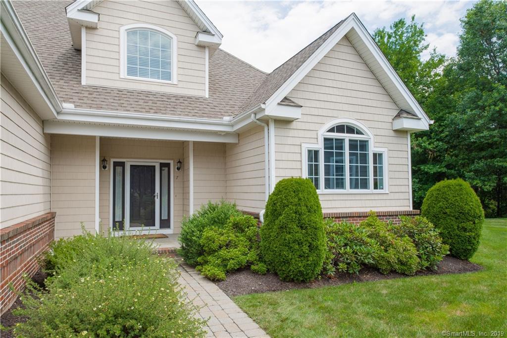 7 Wyeth Drive - Photo 1