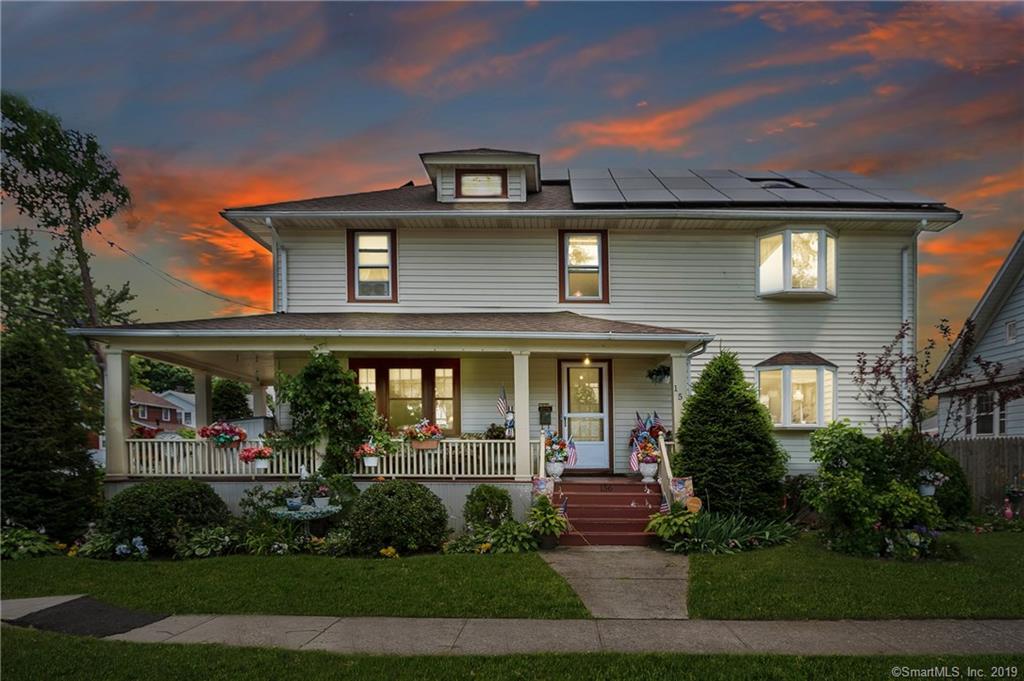 156 Floral Way - Photo 1
