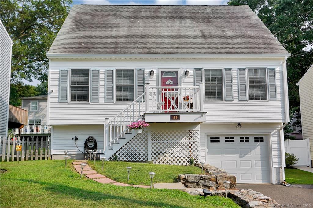 44 Pawtucket Avenue - Photo 1