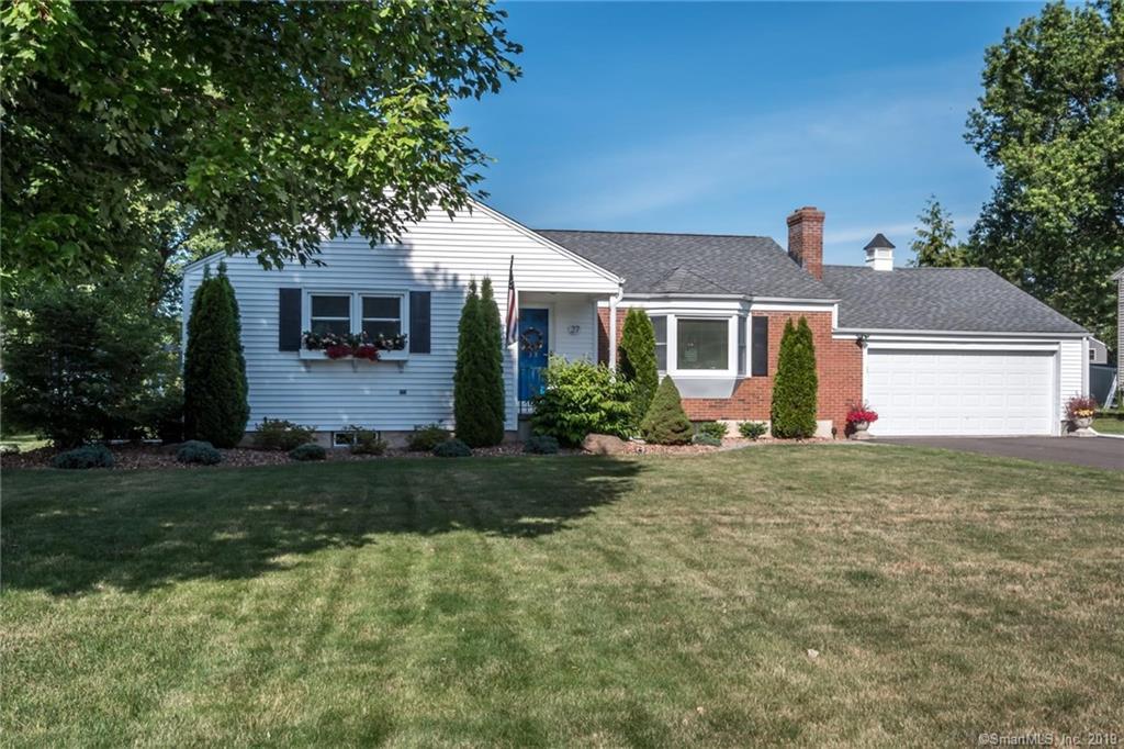 27 Chauncey Road - Photo 1