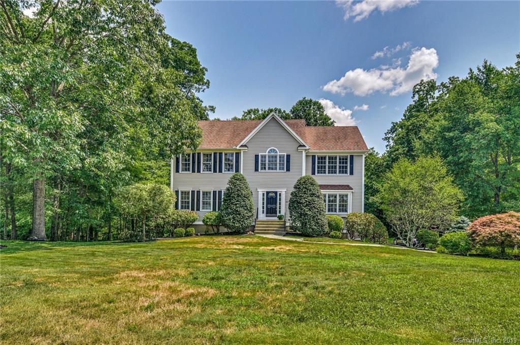 125 Lynn Drive - Photo 1