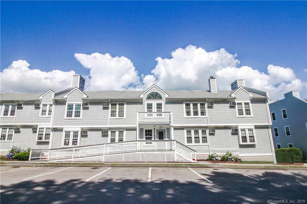 82 Longview Street - Photo 1