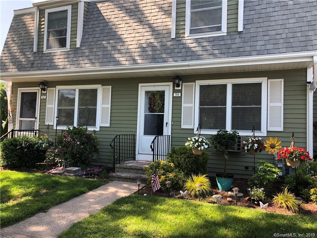 94 Brentwood Drive - Photo 1