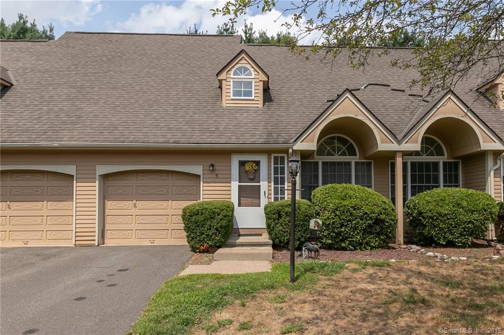 5 Fox Hollow Drive - Photo 1
