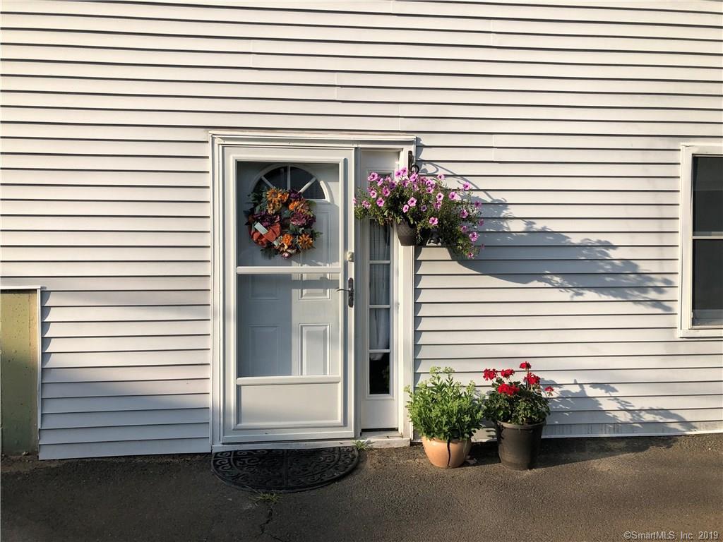 43 Plumtrees Road - Photo 1