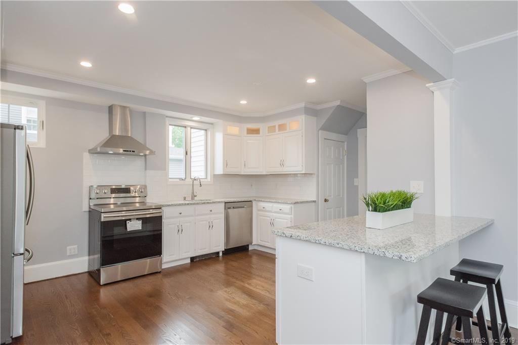 29 Whitman Avenue - Photo 1