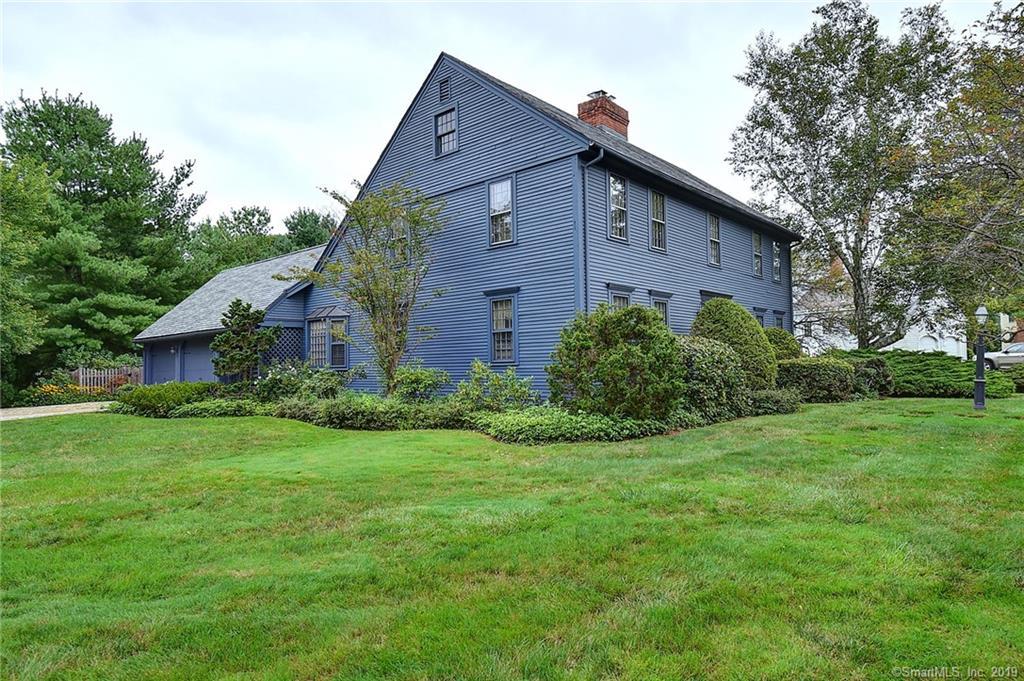 7 Hedgerow - Photo 1
