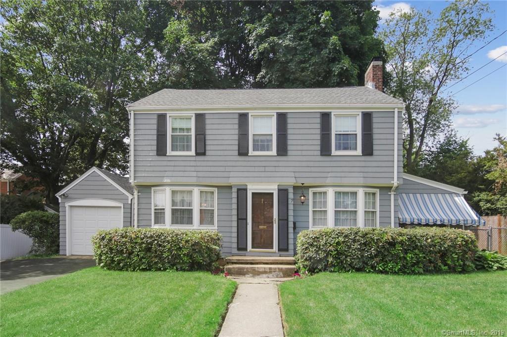 7 Webster Hill Boulevard - Photo 1