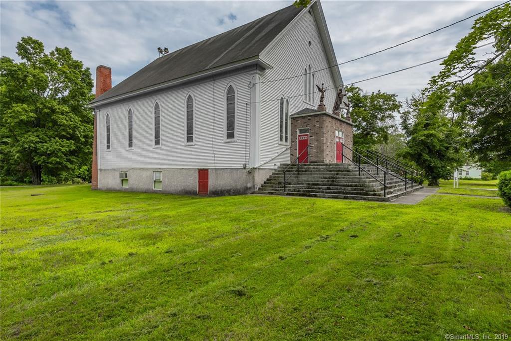 620 Wauregan Road - Photo 1