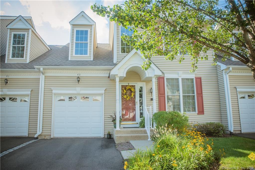 43 Fieldstone Court - Photo 1