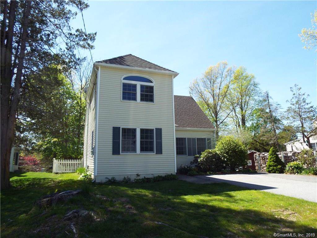 11 Grove Avenue - Photo 1