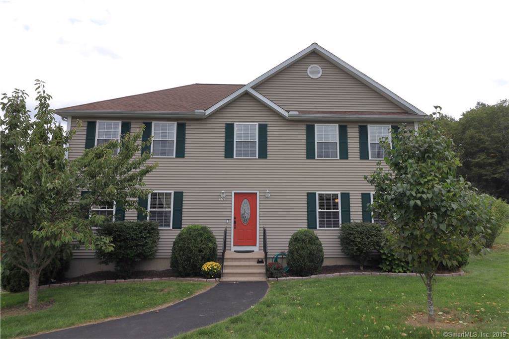 116 Geraldine Drive - Photo 1