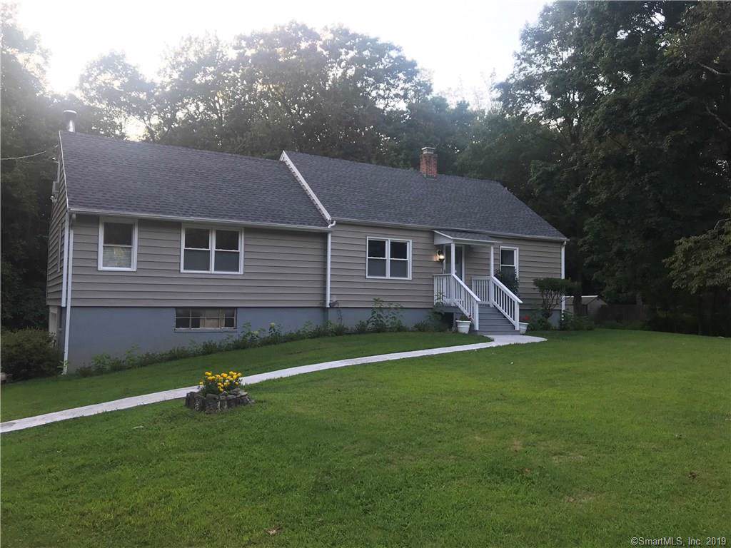 601 Monroe Turnpike - Photo 1